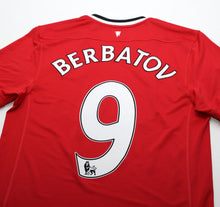 Load image into Gallery viewer, 2011/12 BERBATOV #9 Manchester United Vintage Nike Home Football Shirt (S)