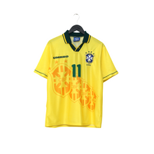 Load image into Gallery viewer, 1994/97 Romario #11 Brazil Vintage Umbro Home Football Shirt (M)1
