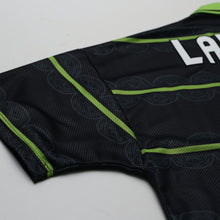 Load image into Gallery viewer, 1998/99 Larsson #7 Celtic Vintage Umbro Away Football Shirt (L)11