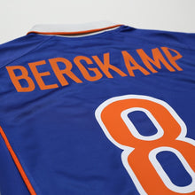 Load image into Gallery viewer, 1998/00 Bergkamp #8 Holland Vintage Nike Away Football Shirt (M) Arsenal11