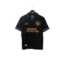 Load image into Gallery viewer, 1993/95 Cantona #7 Manchester United Vintage Umbro Away Football Shirt (S)