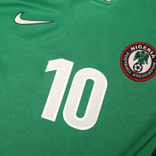 Load image into Gallery viewer, 1998/00 Okocha #10 Nigeria Vintage Nike Football Shirt (M) World Cup 987