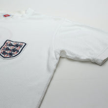 Load image into Gallery viewer, 1970 Bobby Moore #6 England Retro Umbro Home Football Shirt (M/L) Mexico 70 WC4