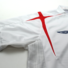 Load image into Gallery viewer, 2005/07 Beckham #7 England Vintage Umbro Home Football Shirt (L) WC 20066