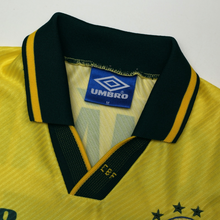 Load image into Gallery viewer, 1994/97 Romario #11 Brazil Vintage Umbro Home Football Shirt (M)13