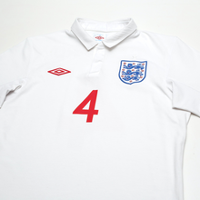 Load image into Gallery viewer, 2009/10 Gerrard #4 England Vintage Umbro Home Football Shirt (S) WC 2010 (38)2