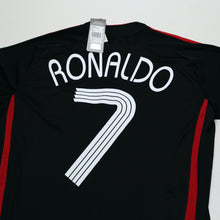 Load image into Gallery viewer, 2021/22 Ronaldo #7 Manchester United adidas Teamgeist Football Shirt (S/M) BNWT8