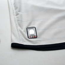 Load image into Gallery viewer, 2003/05 Gerrard #4 England Vintage Umbro Home Football Shirt (L) EURO 20046