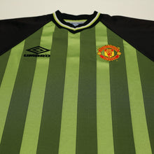 Load image into Gallery viewer, 1998/99 Manchester United Vintage Umbro Training Shirt (M/L)3