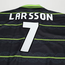 Load image into Gallery viewer, 1998/99 Larsson #7 Celtic Vintage Umbro Away Football Shirt (L)8