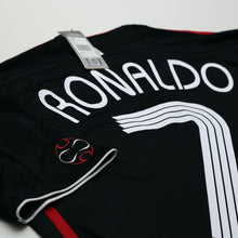 Load image into Gallery viewer, 2021/22 Ronaldo #7 Manchester United adidas Teamgeist Football Shirt (S/M) BNWT13