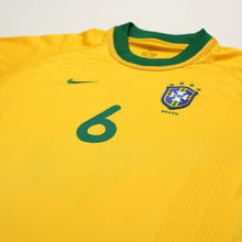 Load image into Gallery viewer, 2000/02 Roberto Carlos #6 Brazil Vintage Nike Home Football Shirt (S/M)4