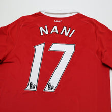 Load image into Gallery viewer, 2010/11 Nani #17 Manchester United Vintage Home Football Shirt (M)10