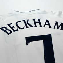 Load image into Gallery viewer, 2001/03 Beckham #7 England Vintage Umbro Home Greece Football Shirt (XL)13