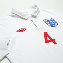 Load image into Gallery viewer, 2009/10 Gerrard #4 England Vintage Umbro Home Football Shirt (S) WC 2010 (38)5