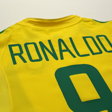 Load image into Gallery viewer, 2002/04 Ronaldo #9 Brazil Vintage Nike Home Football Shirt (S)10