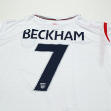 Load image into Gallery viewer, 2005/07 Beckham #7 England Vintage Umbro Home Football Shirt (XL) WC 200610