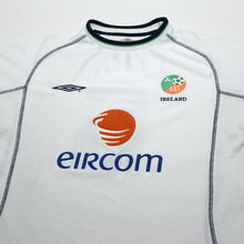 Load image into Gallery viewer, 2001/02 Keane #6 Ireland Vintage Umbro Away Football Shirt (XL)2