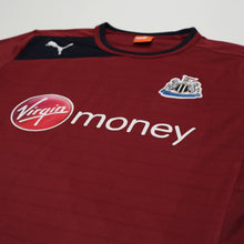Load image into Gallery viewer, 2012/13 Ben Arfa #10 Newcastle United Vintage PUMA Away Football Shirt (L)4
