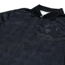 Load image into Gallery viewer, 1990 New Order x Umbro Retro Blackout Football Shirt (S) Italia 90 England4