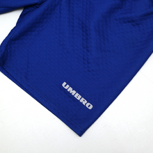 Load image into Gallery viewer, 1996/97 Manchester United Vintage Umbro GK Football Shorts (L) 36" Waist2