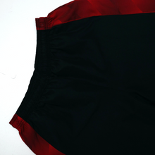 Load image into Gallery viewer, 1996/98 MANCHESTER UNITED Vintage Umbro Home Change Football Shorts (34 Waist)4
