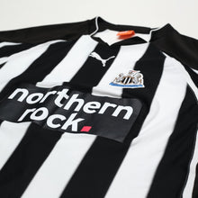 Load image into Gallery viewer, 2010/11 Ben Arfa #37 Newcastle United Vintage PUMA Home Football Shirt (XL)4