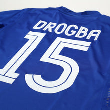 Load image into Gallery viewer, 2005/06 Drogba #15 Chelsea Vintage Umbro Centenary UCL Home Football Shirt (M)11