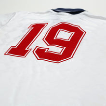 Load image into Gallery viewer, 1990/92 Gascoigne #19 England Retro Umbro Home Football Shirt (L) Italia 9010