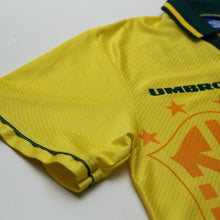 Load image into Gallery viewer, 1994/97 Romario #11 Brazil Vintage Umbro Home Football Shirt (M)6