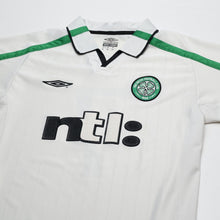 Load image into Gallery viewer, 2001/02 Larsson #7 Celtic Vintage Umbro Away Football Shirt (M)2