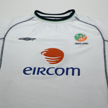 Load image into Gallery viewer, 2001/02 Keane #6 Ireland Vintage Umbro Away Football Shirt (XL)3