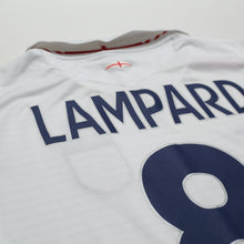 Load image into Gallery viewer, 2005/07 Lampard #8 England Vintage Umbro Home Football Shirt (L) World Cup 200613