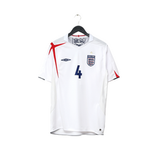 Load image into Gallery viewer, 2005/07 Gerrard #4 England Vintage Umbro Home Football Shirt (L) WC 20061