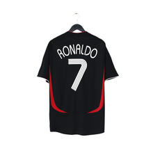 Load image into Gallery viewer, 2021/22 Ronaldo #7 Manchester United adidas Teamgeist Football Shirt (L)0