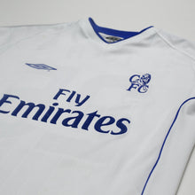 Load image into Gallery viewer, 2001/03 Zola #25 Chelsea Vintage Umbro Away Football Shirt (M)4