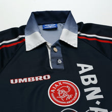 Load image into Gallery viewer, 1997/98 Michael Laudrup #11 Ajax Vintage Umbro Away Football Shirt (L/XL)6