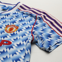 Load image into Gallery viewer, 1990/92 Manchester United Retro adidas Originals Away Football Shirt (S/M)7
