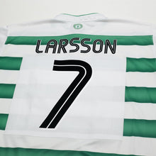 Load image into Gallery viewer, 2003/04 Larsson #7 Celtic Vintage Umbro European Home Football Shirt (XL)8