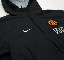 Load image into Gallery viewer, 2009/10 MANCHESTER UNITED Vintage Nike Hooded Football Rain Jacket (M)5