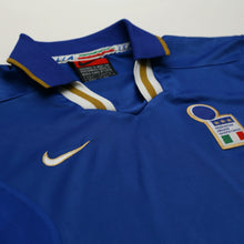 Load image into Gallery viewer, 1996/97 Italy Vintage Nike Home Football Shirt (M) Euro 965