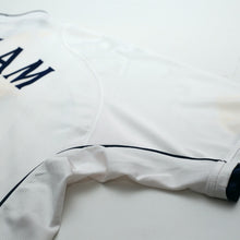 Load image into Gallery viewer, 2001/03 Beckham #7 England Vintage Umbro Home Greece Football Shirt (XL)13
