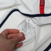 Load image into Gallery viewer, 2001/03 Beckham #7 England Vintage Umbro Home Greece Football Shirt (L)15