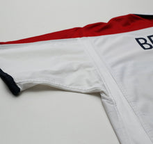 Load image into Gallery viewer, 2003/05 Beckham #7 England Vintage Umbro Home Football Shirt (XL) EURO 200411