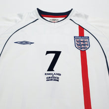 Load image into Gallery viewer, 2001/03 Beckham #7 England Vintage Umbro Home Greece Football Shirt (S) WC 20023