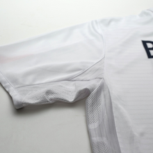 Load image into Gallery viewer, 2005/07 Beckham #7 England Vintage Umbro Home Football Shirt (L) WC 200614