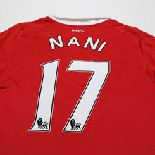 Load image into Gallery viewer, 2010/11 Nani #17 Manchester United Vintage Home Football Shirt (M)11