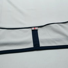 Load image into Gallery viewer, 2001/03 Beckham #7 England Vintage Umbro Home Greece Football Shirt (M)15