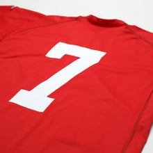 Load image into Gallery viewer, 2000/02 Earnshaw #7 Wales Vintage Kappa Home Football Shirt (M/L)10