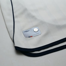 Load image into Gallery viewer, 2001/03 Beckham #7 England Vintage Umbro Home Greece Football Shirt (XL)7